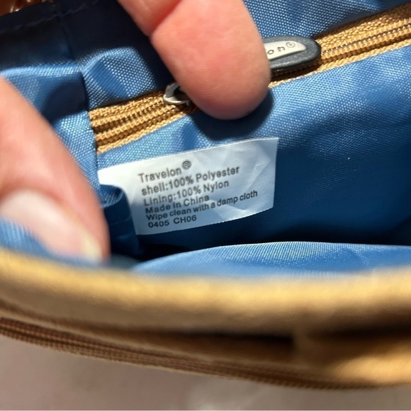 TRAVELON Tan Microsuede Organizer Crossbody Purse Messenger Bag Wallet EUC - Picture 9 of 12